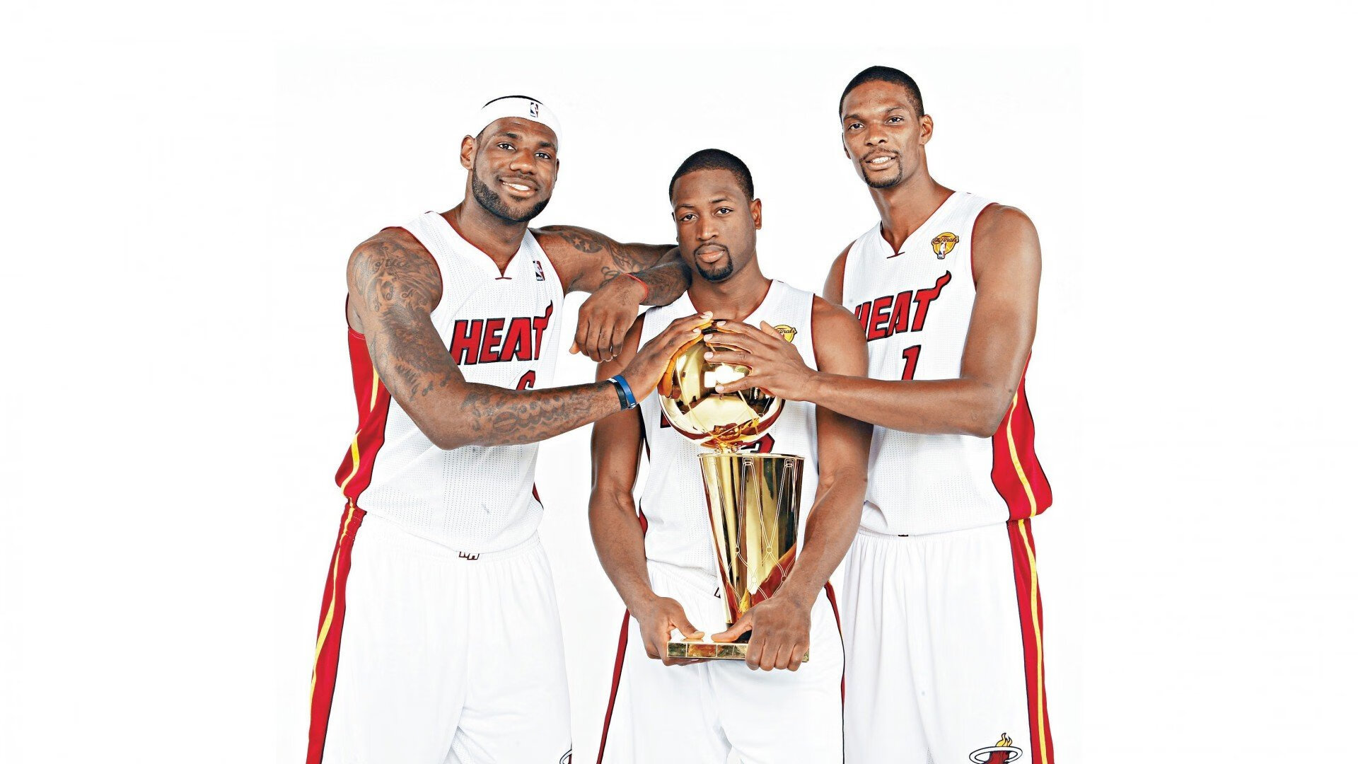 字母哥关键一击定乾坤，掘金一波流带走上海队